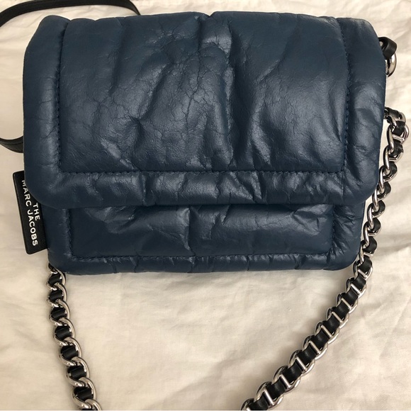 ❌SOLD!!!❌ Marc Jacobs The Pillow Bag crossbody chain purse - Picture 3 of 9